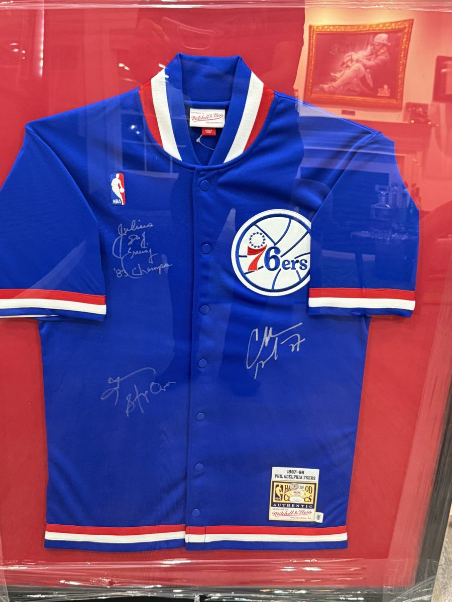 Dr. J (<a href="/JuliusErving/">Julius Dr J Erving</a>) is my favorite athlete of all time. One of my earliest memories is going to the 1983 <a href="/sixers/">Philadelphia 76ers</a> championship party in Philly with my dad. Grateful my son got to meet him and give him his flowers. True legend. Class personified. 🐐 #Sixers