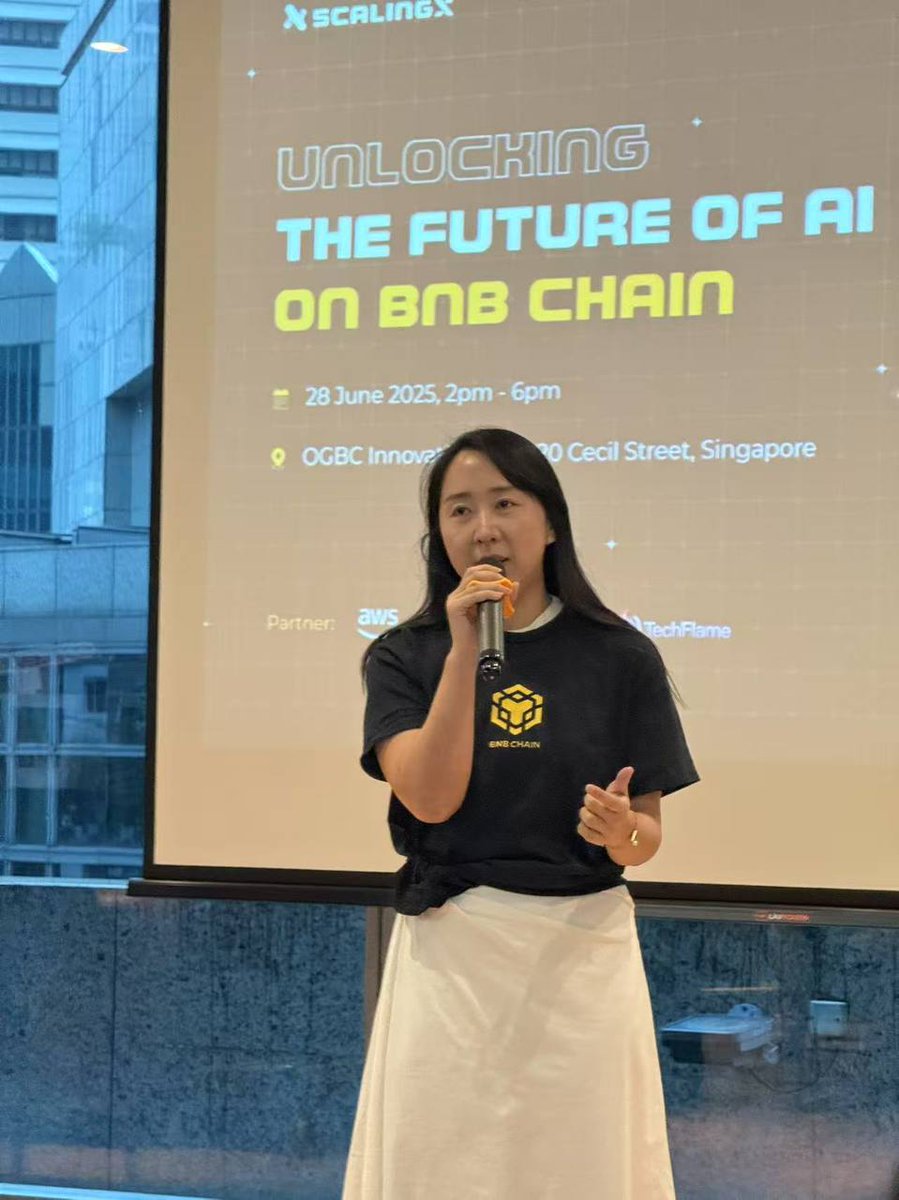XerpaAI's tweet image. We are thrilled to join the #AI x #BNBChain meetup in Singapore on June 28! 🇸🇬 Hosted by @BNBCHAIN & @scaling_x
The Highlights:
- Epic panels on AI agents revolutionizing DeFi & crypto shoutout to @Maiga_AI
- @tutorialtoken community-driven vision for AI & Web3 adoption…