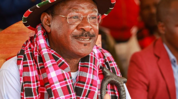 K24Tv's tweet photo. Wetang’ula urges prayers for Ruto, says he’s being unfairly judged.
Read the whole story: https://t.co/hyLc1ZOonj https://t.co/pOycEs6XyN