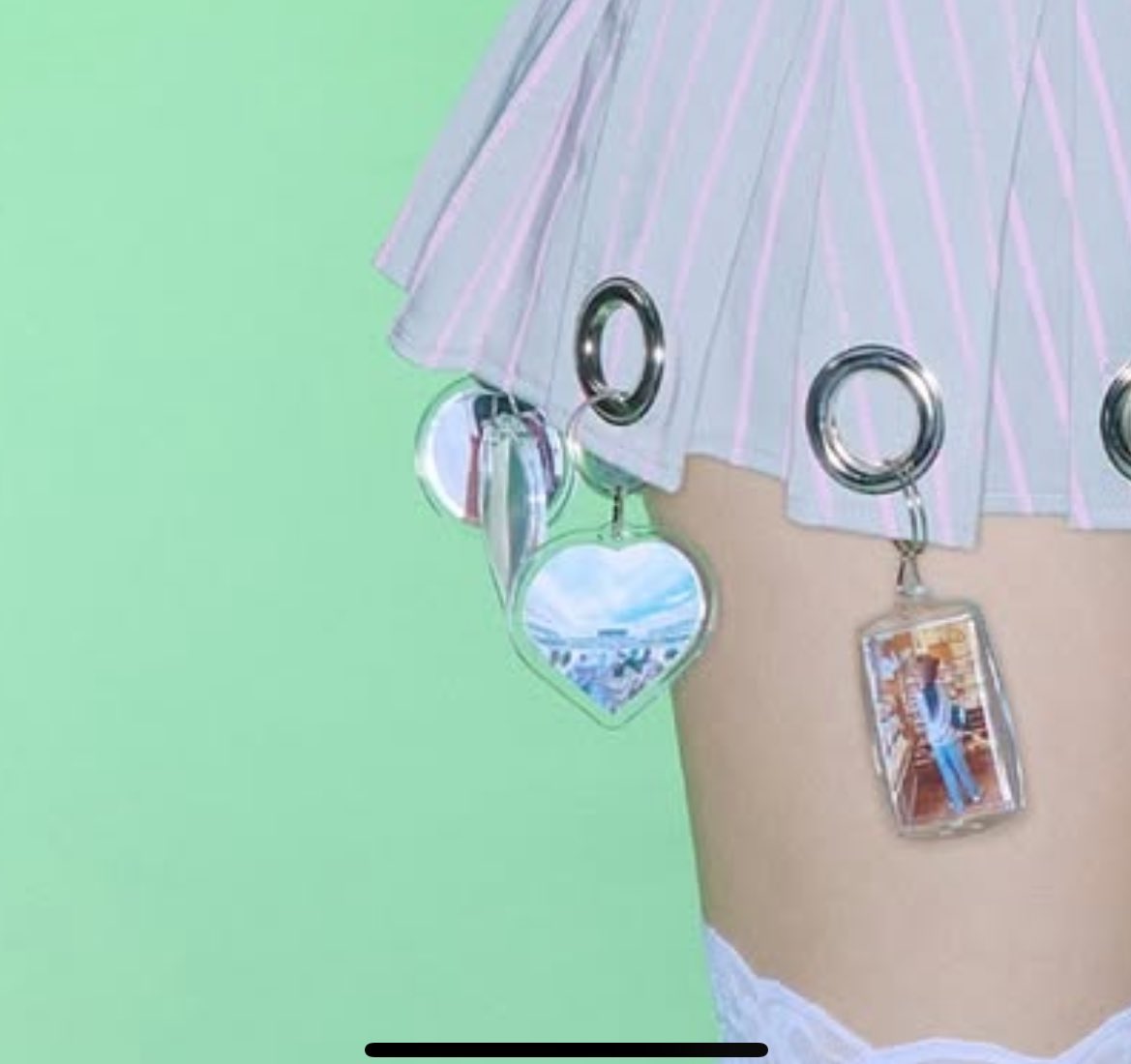 みーたんの衣装写真みんなの写真で可愛いし、絶対クマの帽子のみーたんだ可愛い🩷💕