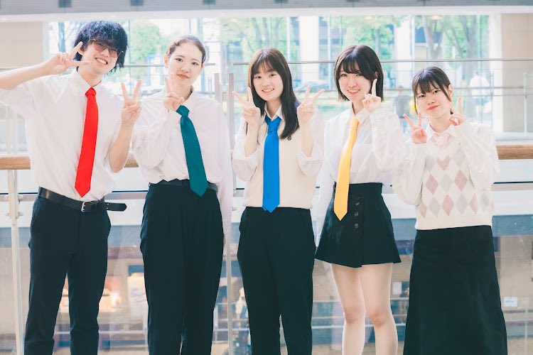 🎓出演報告⭐️

私たちgiftedは6月29日開催の10Fesに出演いたしました！

聴きに来てくださったみなさま、運営の方々、ありがとうございました！⭐️

素敵なバンド写真もありがとうございます🥹