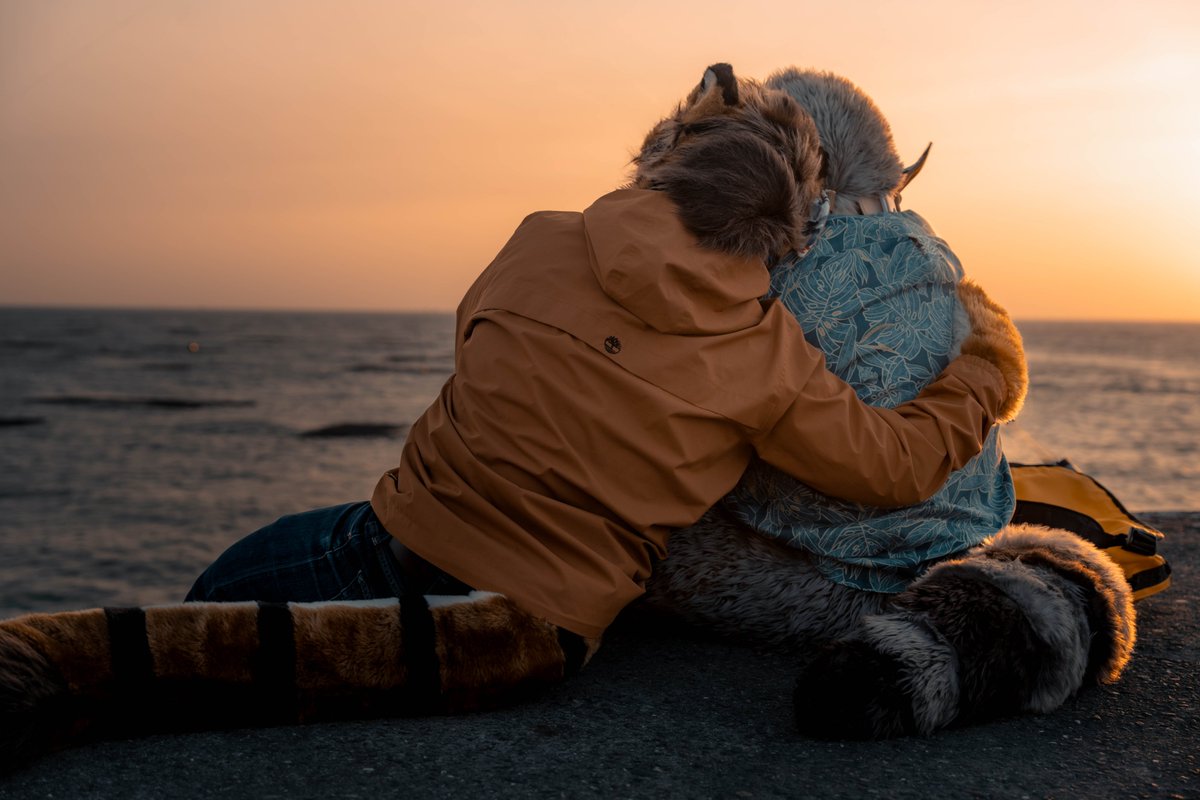 🐯: <a href="/vincentorczk/">Vincent</a> 
🦝: <a href="/racoonwolf/">Rac'n 🐾 UTFG</a> 

#Furry 
#fursuit 
#FursuitEveryday 
#fursuitphotographer