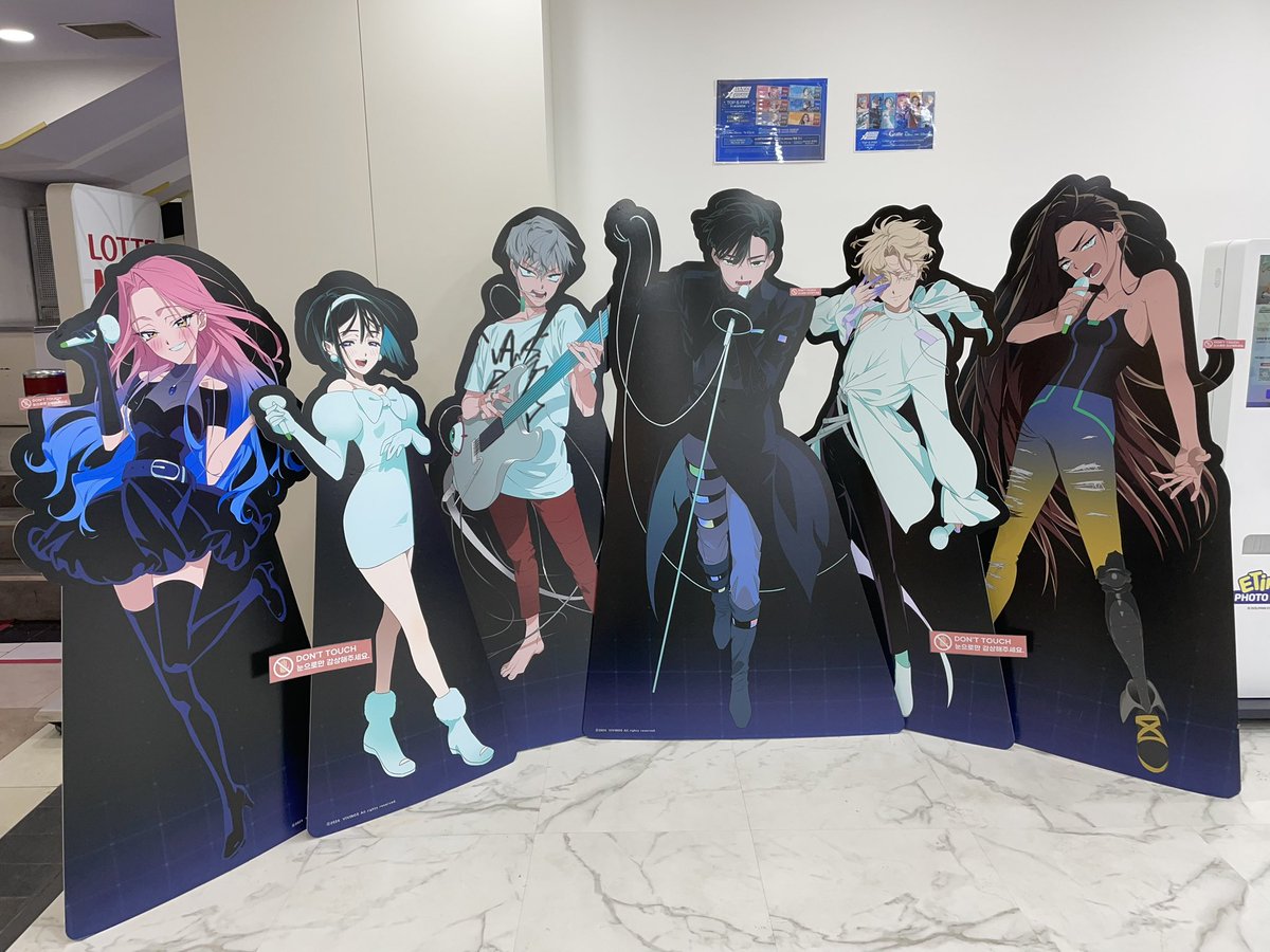 nesheesuu2's tweet photo. THE WHOLE GANG IS HERE https://t.co/h38H68ndQR