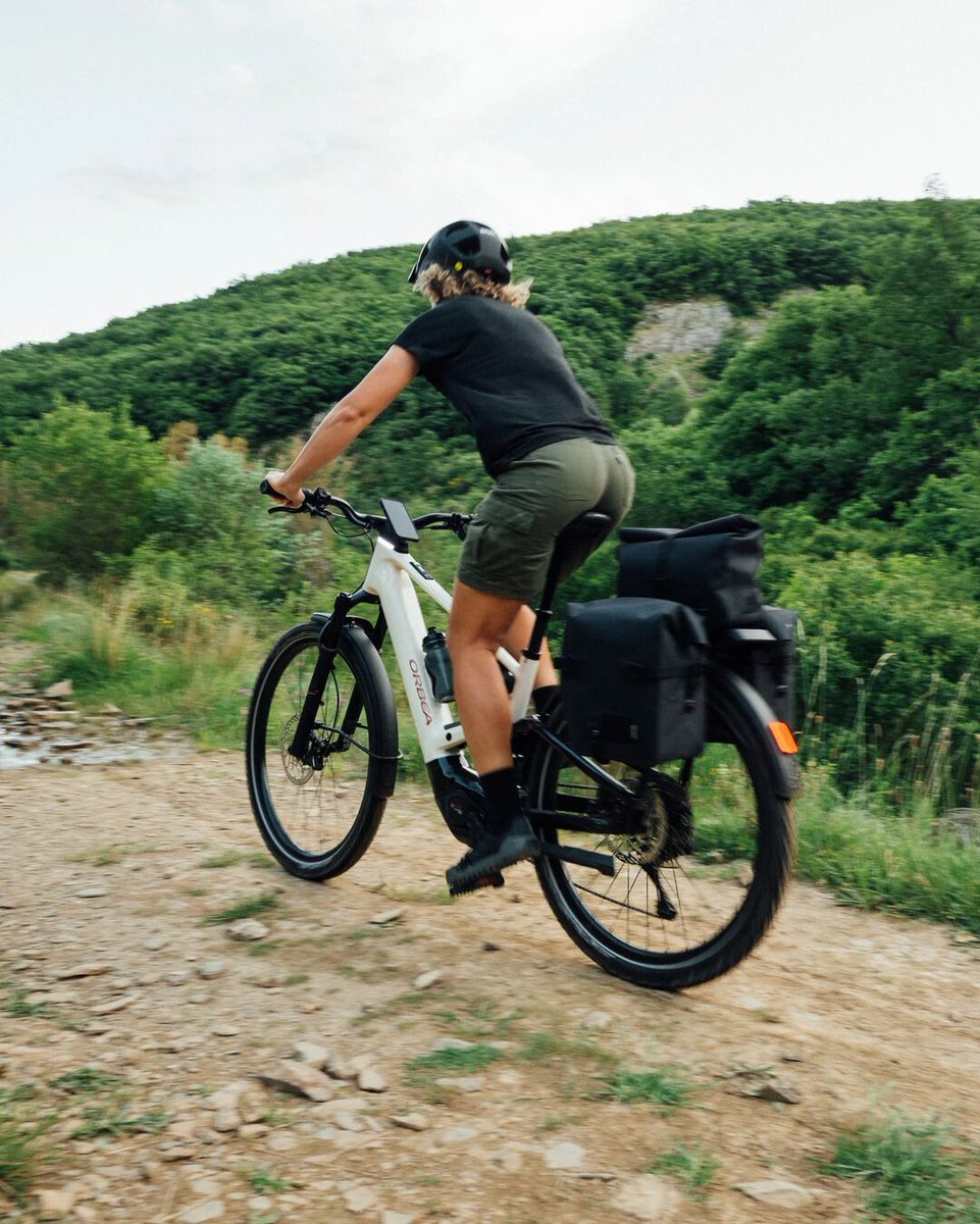 Smart by design. Tough by nature.
We’ve teamed up with <a href="/Orbea/">Orbea</a> to launch the MUGA. A purpose-built e-bike with a Quad Lock mount integrated right into the frame.

City or trail, stay connected wherever you ride. 

#ebike