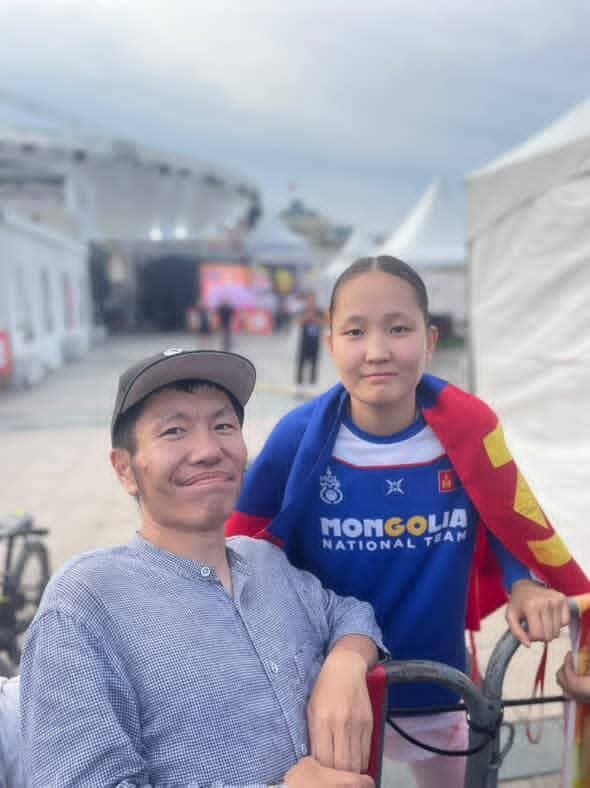 3х3 Дэлхийн аваргын Мөнгөн Мeдаль шүү дээ
Охидууддаа баяр хүргэe 👏🇲🇳