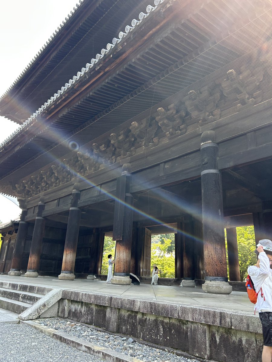 ツアー京都！ありがとうございました！
とっても響きの良い居心地の良い会場で
ナチュラルにパフォーマンスすることが出来て良かったな〜。
台湾や上海や石川から来てくれていたり
初めて来てくれた方がとってもいっぱい居てなんかすごい感動したし、嬉しかったなぁ
ありがとうございました！謝謝