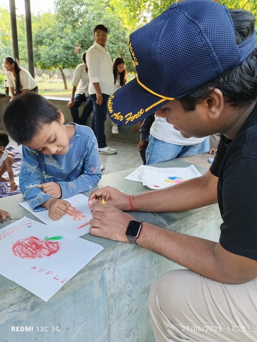 UditAgr58223251's tweet photo. I recently connected with @helping_hut ngo in Delhi for my community service. It was a really great, enriching experience for me. The management is really dedicated to work for impact in the society and the collaborations are really helpful for the kids.
Really Great! https://t.co/nWLNvbgOCf