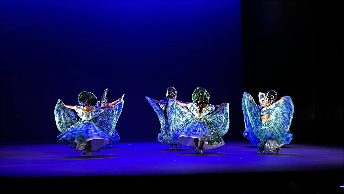 Teatros Ciudad de México tweet media