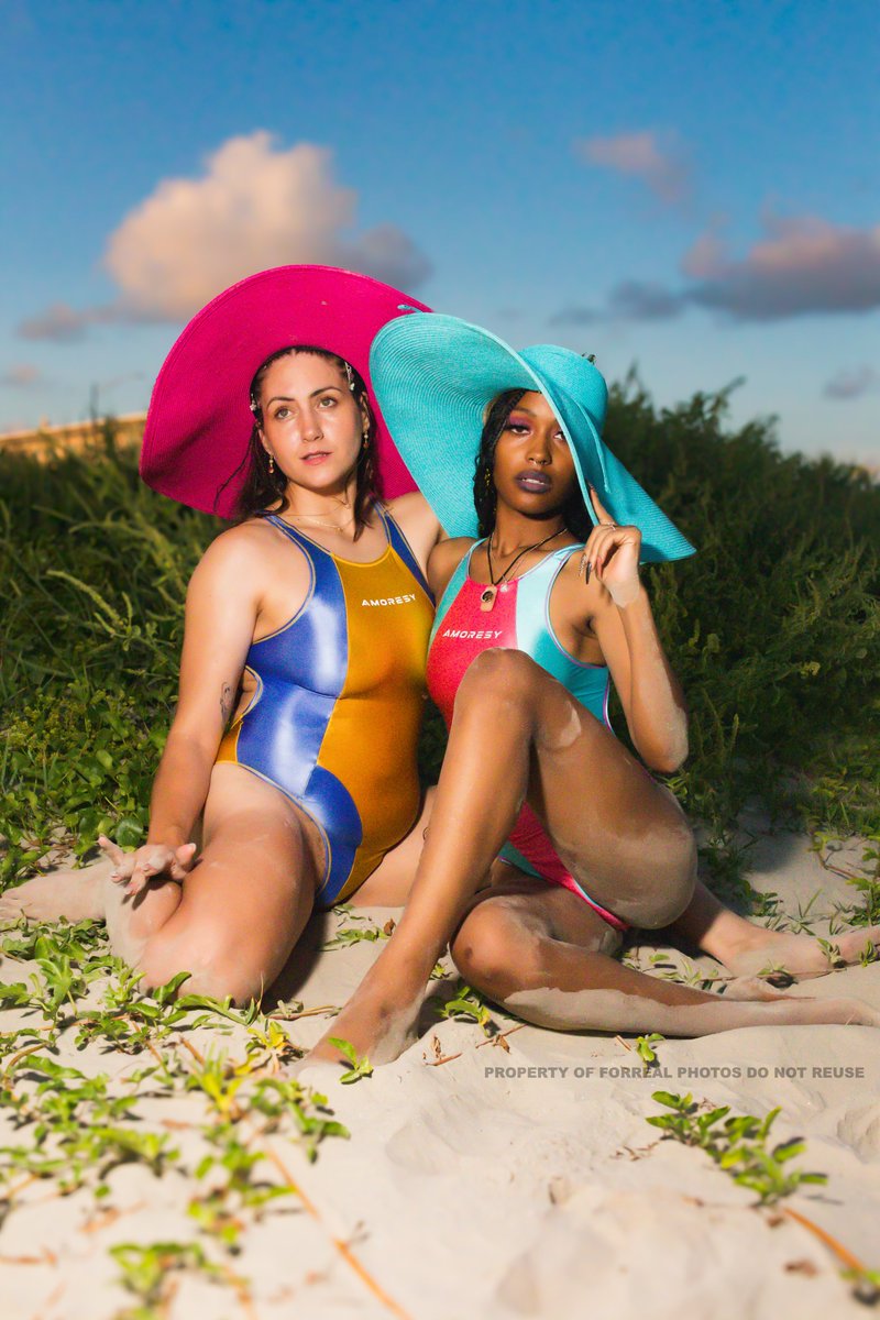 patrioticgifts's tweet photo. Ashley and Kdnae enjoying evening sun!
@AMORESY_GM
#swimsuits #swimming #shine #shining #oceans #spandex #spandexmodels #japan #southkorea https://t.co/5nOEdJHi2C