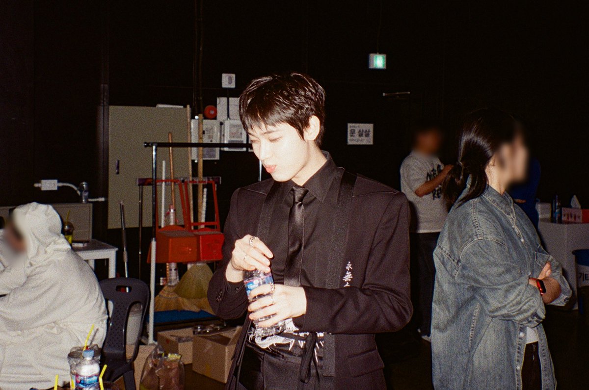pocketzgallery's tweet photo. photo by jungwon 📸 https://t.co/ZMipsNRMfn