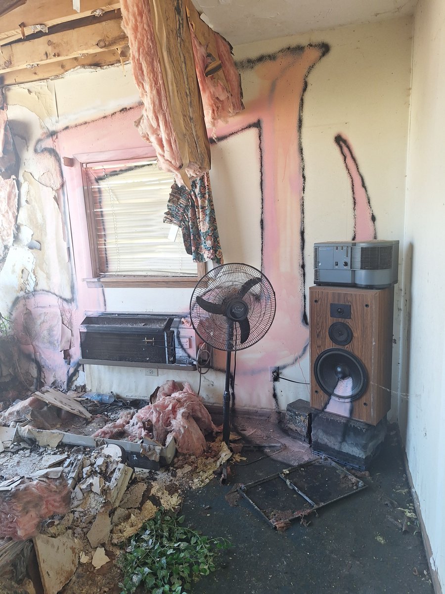 NaomisAdve75894's tweet image. #abandoned #urbex #explo