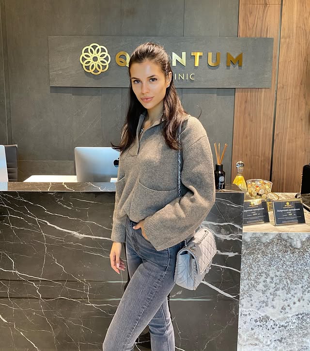 Ruby_1986816's tweet image. Do you still admire women without tattoos?