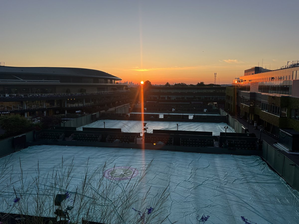 Gilly Robinson tweet media