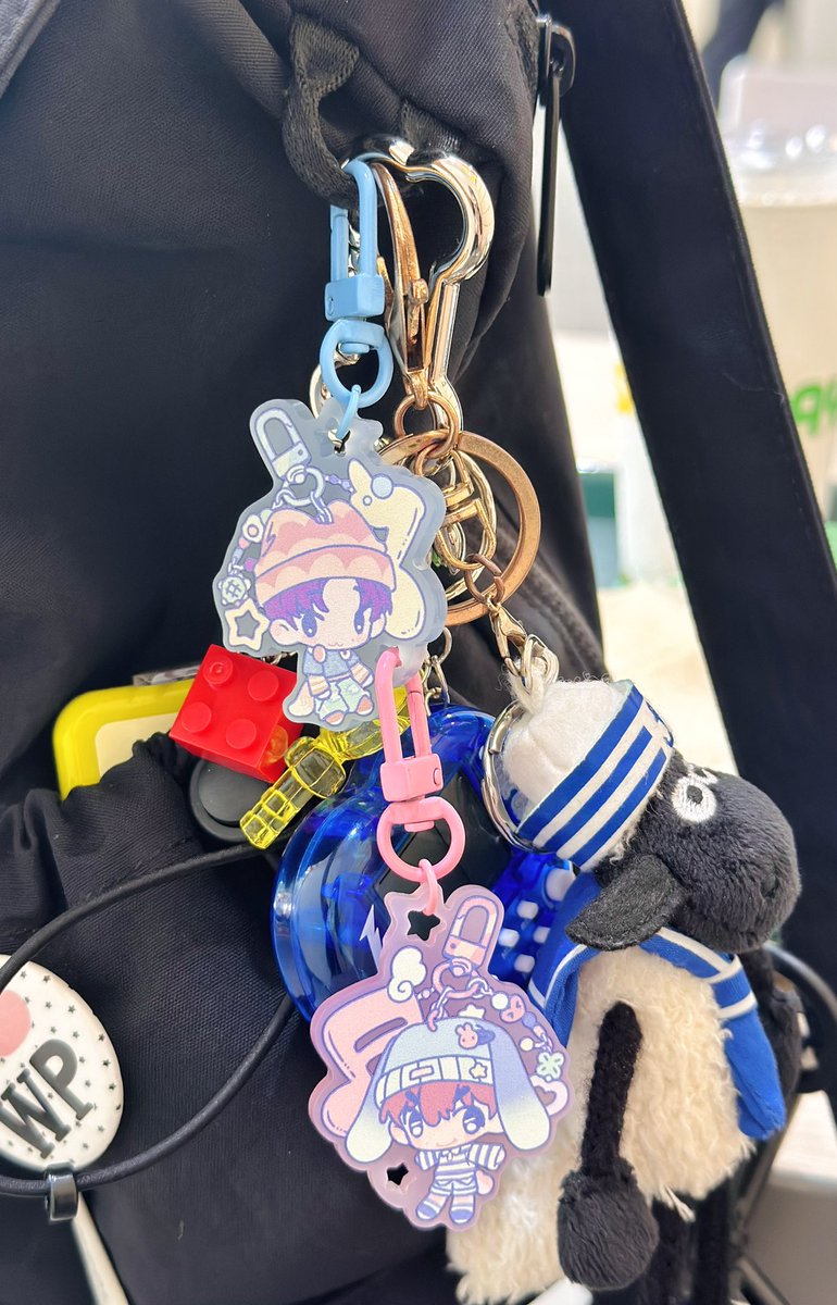 너무 기여워요 진짜.. 너무너무🥹🩵💖