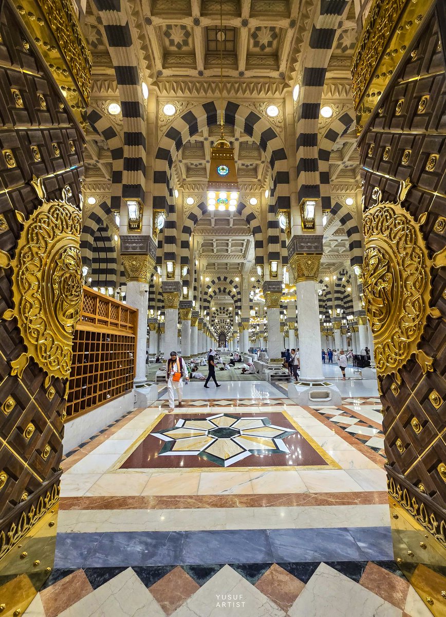 بسم الله والصلاة والسلام على رسول الله 
اللهم اغفر لي ذنوبي وافتح لي أبواب رحمتك.