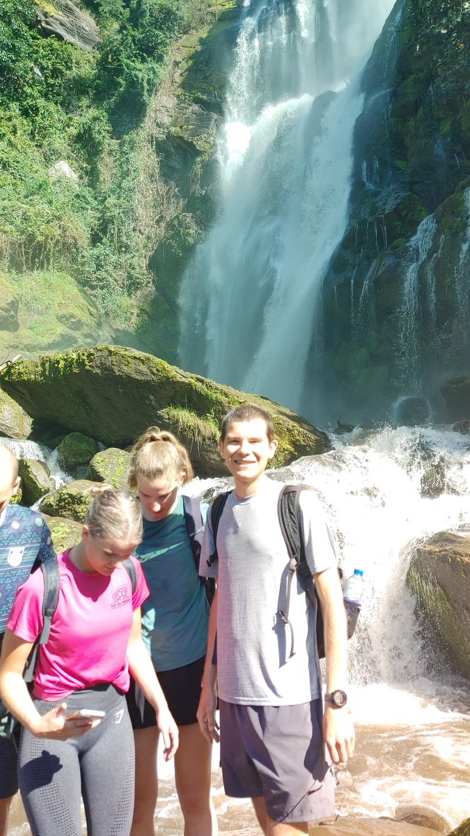 Chizua Waterfalls the hidden  gem in Mikumi 

#chizuawaterfalls #thingstodoinmikumi #mikuminationalpark