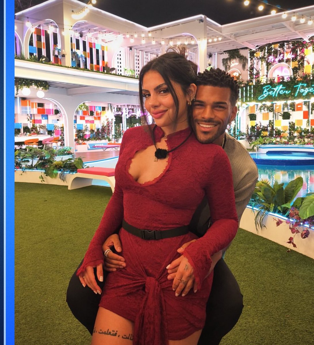 gopissgurrl's tweet photo. Huda and Jeremiah broke up 12 episodes ago btw and are still the topic of conversation apparently #loveislandsusa https://t.co/Ee9bfmOnfI