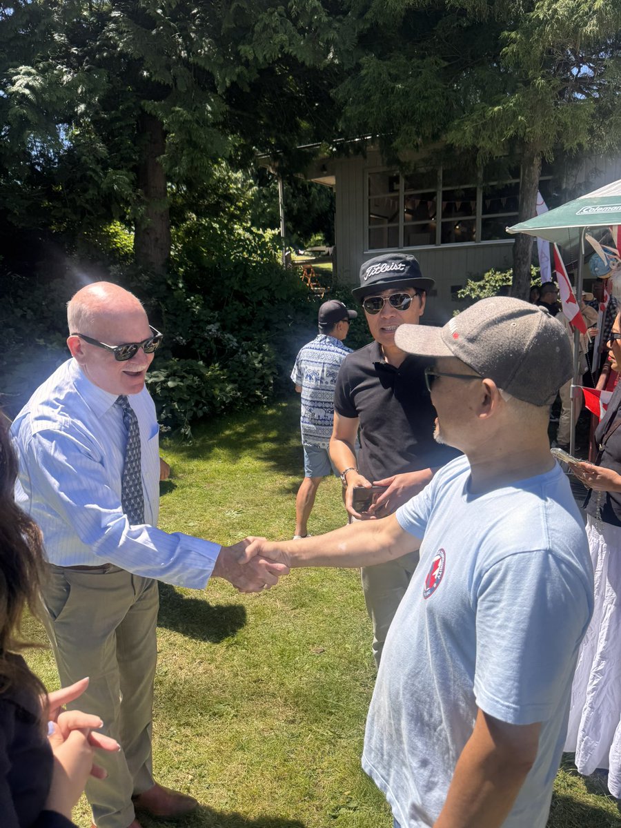 GarryBeggBC's tweet image. Celebrated an early Canada Day with the vibrant Laos Community Association of BC — such a great day in the heat! Grateful for the warm welcome, the incredible food, and the chance to experience such rich culture.