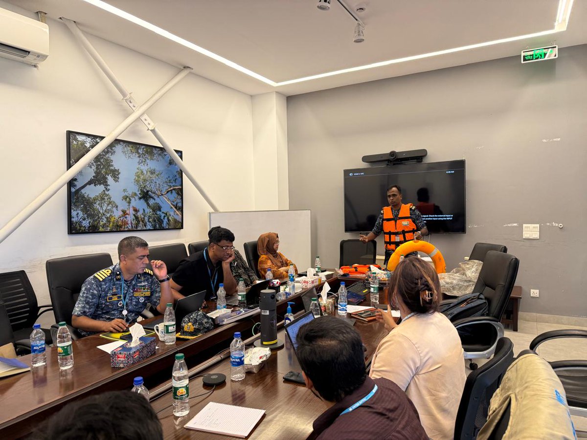 🚤 In times of crisis, preparedness saves lives.

To boost flood emergency response, WFP trained frontline teams in boat crew safety — equipping them with the skills to act swiftly and safely when every second counts.

#EmergencyPreparedness #WFP #FloodResponse #Bangladesh