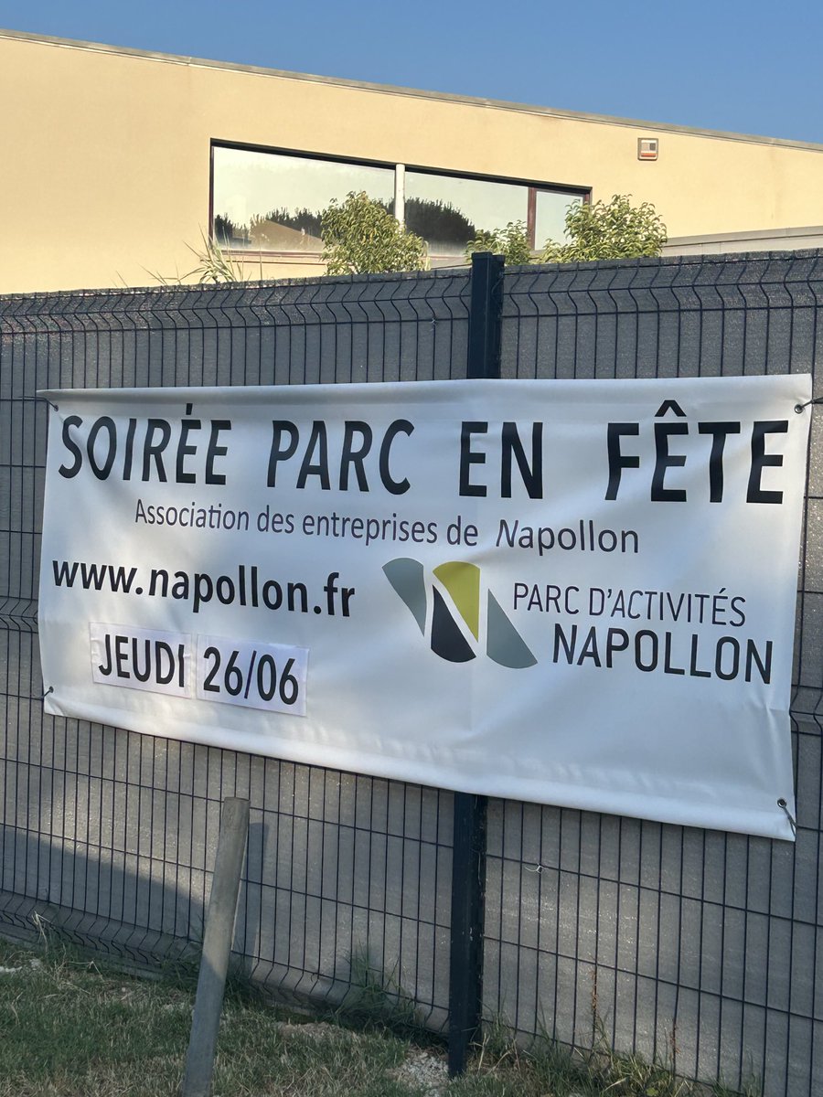 Joëlle Mélin (@joellemelinrn) on Twitter photo Soirée annuelle d’une des 3 zones d’activité d’Aubagne : le moment de relâcher un peu la pression et de mesurer l’importance des groupements d’employeurs et des TPE PME de notre ville <a href="/RNational_off/">Rassemblement National</a> <a href="/MLP_officiel/">Marine Le Pen</a> Soirée annuelle d’une des 3 zones d’activité d’Aubagne : le moment de relâcher un peu la pression et de mesurer l’importance des groupements d’employeurs et des TPE PME de notre ville <a href="/RNational_off/">Rassemblement National</a> <a href="/MLP_officiel/">Marine Le Pen</a>