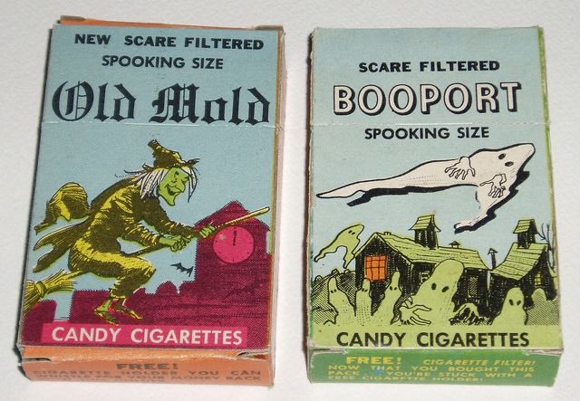 hauntorama's tweet image. Spooky “Halloween themed” candy cigarettes from Four Star Candy Company (1960s). 
#SpookyScarySunday #HorrorCommunity