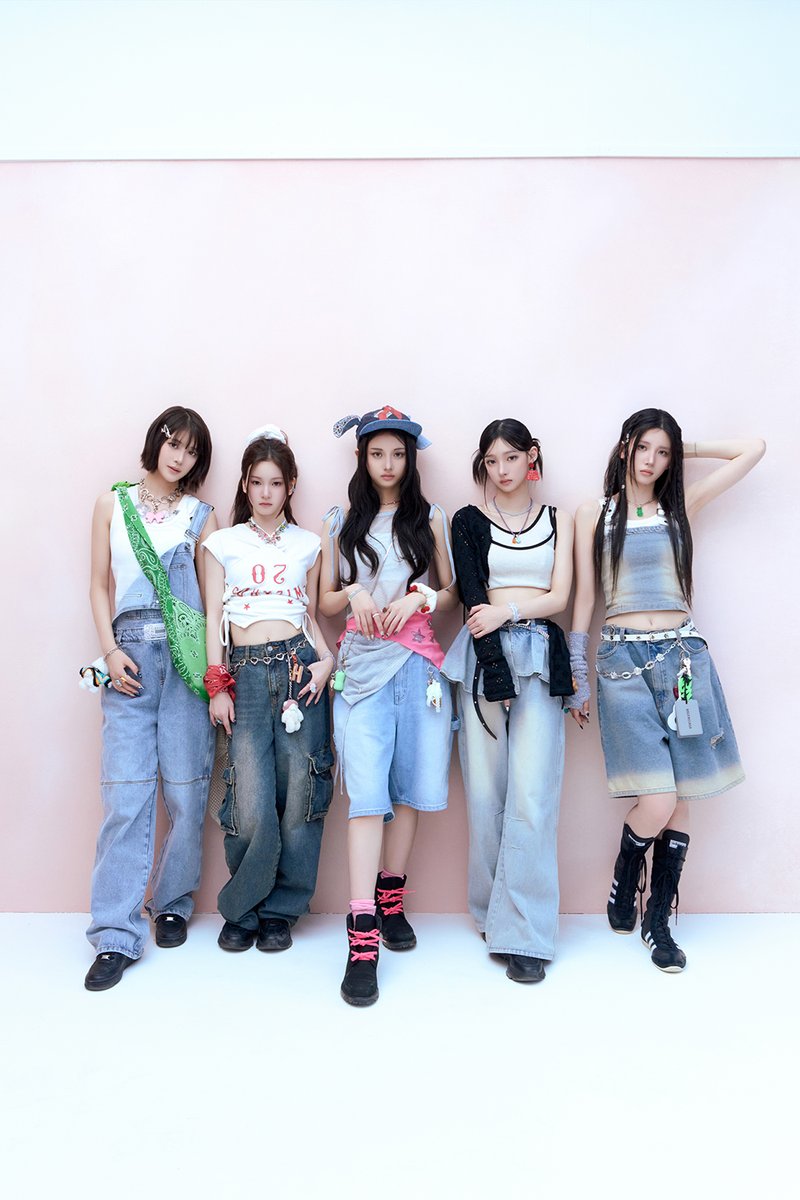 HITGS_offcl's tweet photo. HITGS(힛지스) 'CHARIZZMA' CONCEPT PHOTO

HITGS The 2nd Digital Single  【CHARIZZMA】
➫ 2025.07.07 6PM (KST)

#HITGS #힛지스 
#CHARIZZMA #카리즈마 https://t.co/LYnDTseuGN