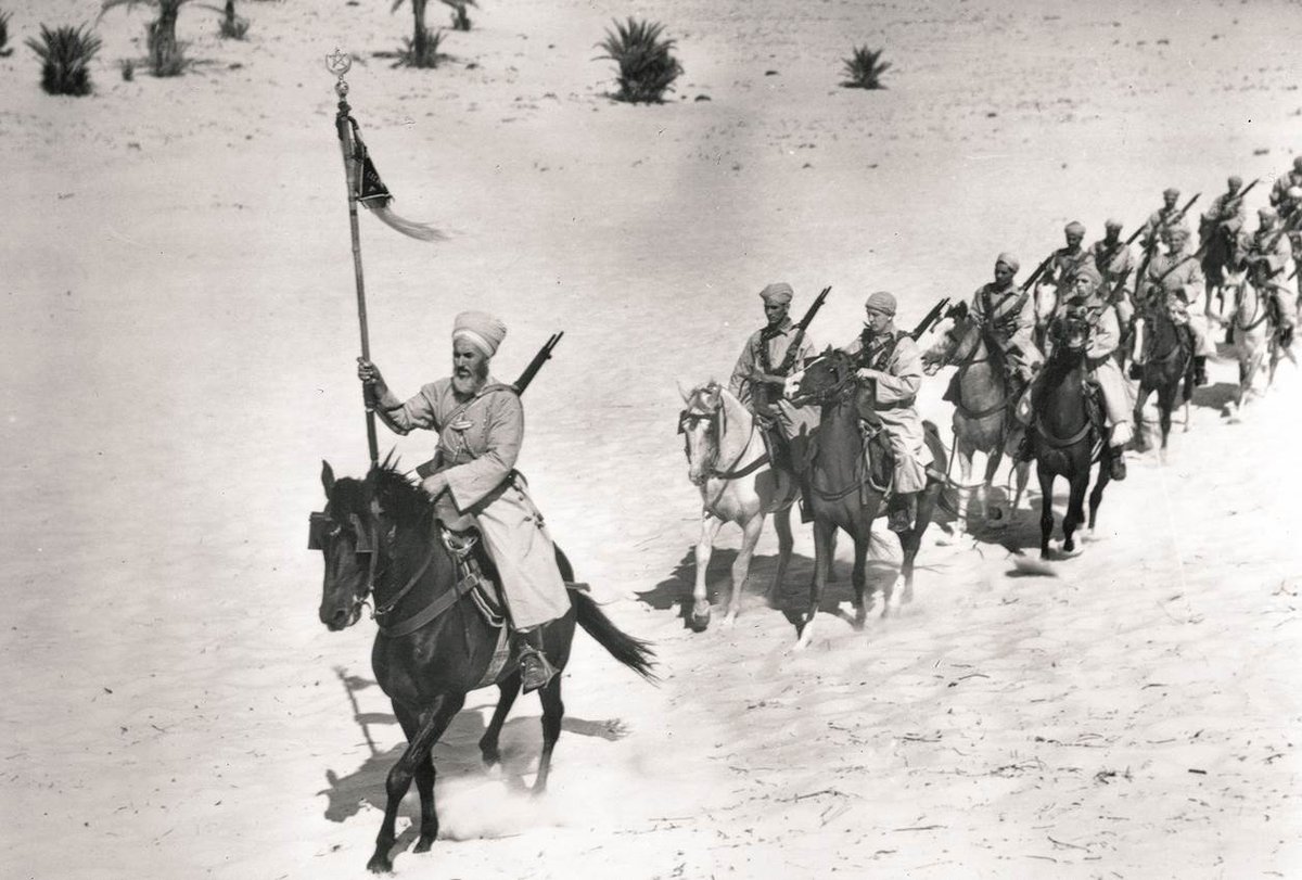 TheatrumBelli's tweet image. 30 juin 1940 : le 1er Escadron du 1er Régiment de #spahis marocains décide de continuer la lutte.
theatrum-belli.com/chronicorum-be…

@armeedeterre 
@1erSpahis