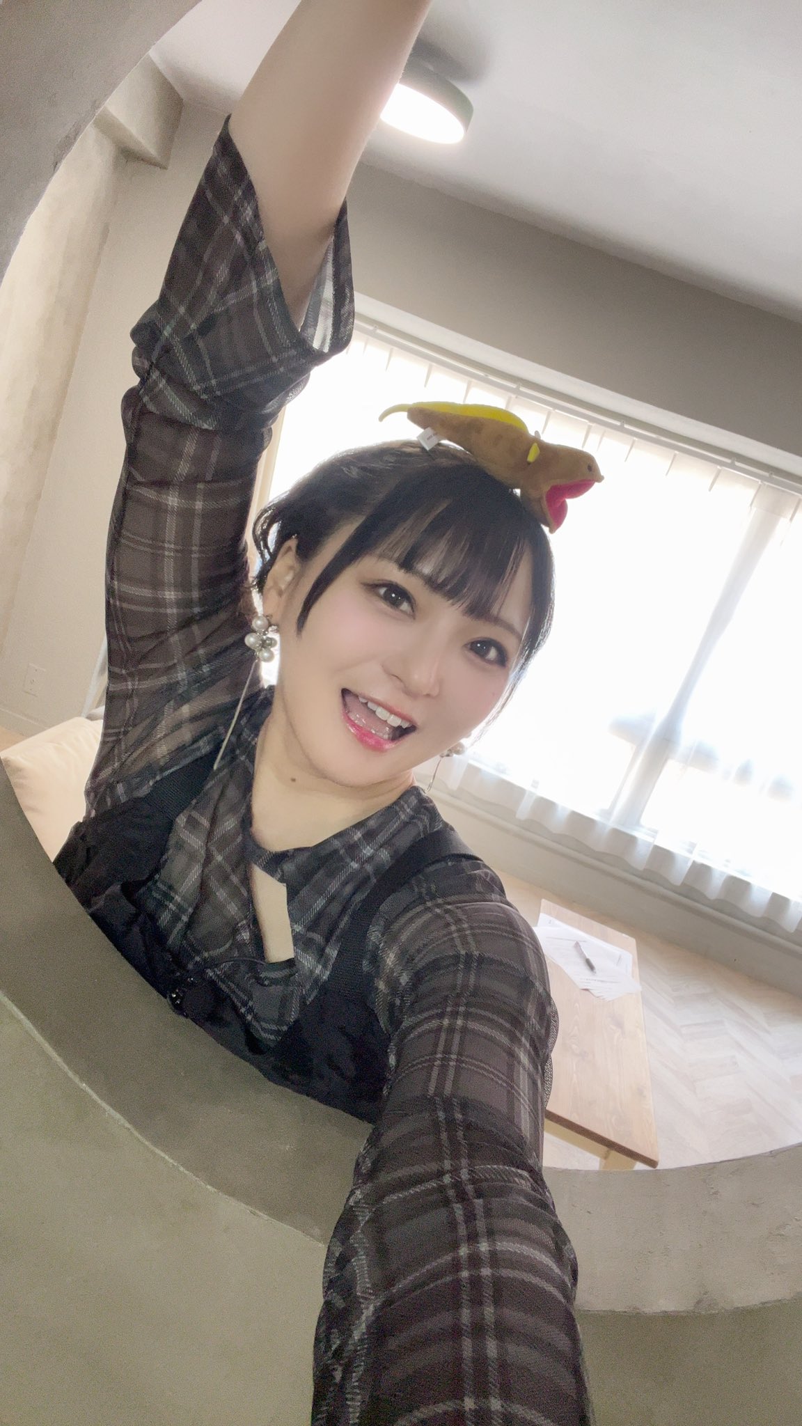 井澤詩織 目覚まし時計 写真集 特別限定商品 井澤詩織 目覚まし時計 写真集 特別限定商品 2月1日（水）発売、人気