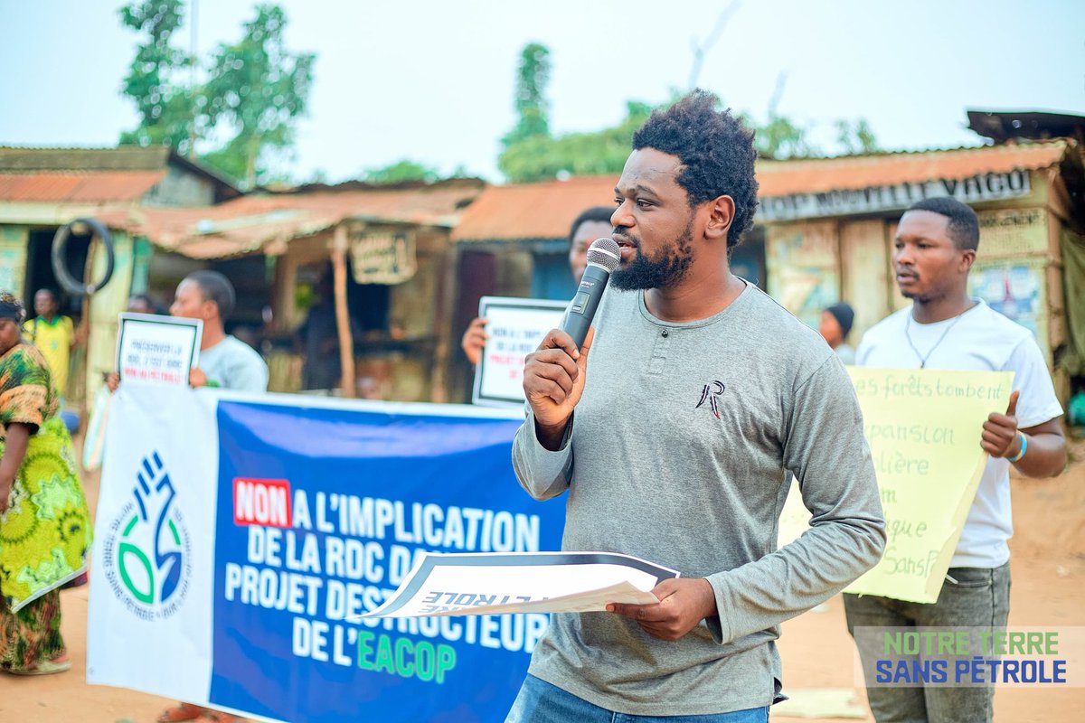 NickJrVusindi's tweet photo. Préserver la RDC, c’est dire NON au pétrole ! L’accord RDC-Ouganda menace
nos lacs, nos parcs et nos communautés. Agissons ensemble pour protéger les
Virunga et nos écosystèmes uniques. #NotreTerreSansPétrole #StopHydrocarbure https://t.co/3c6FwU7joV