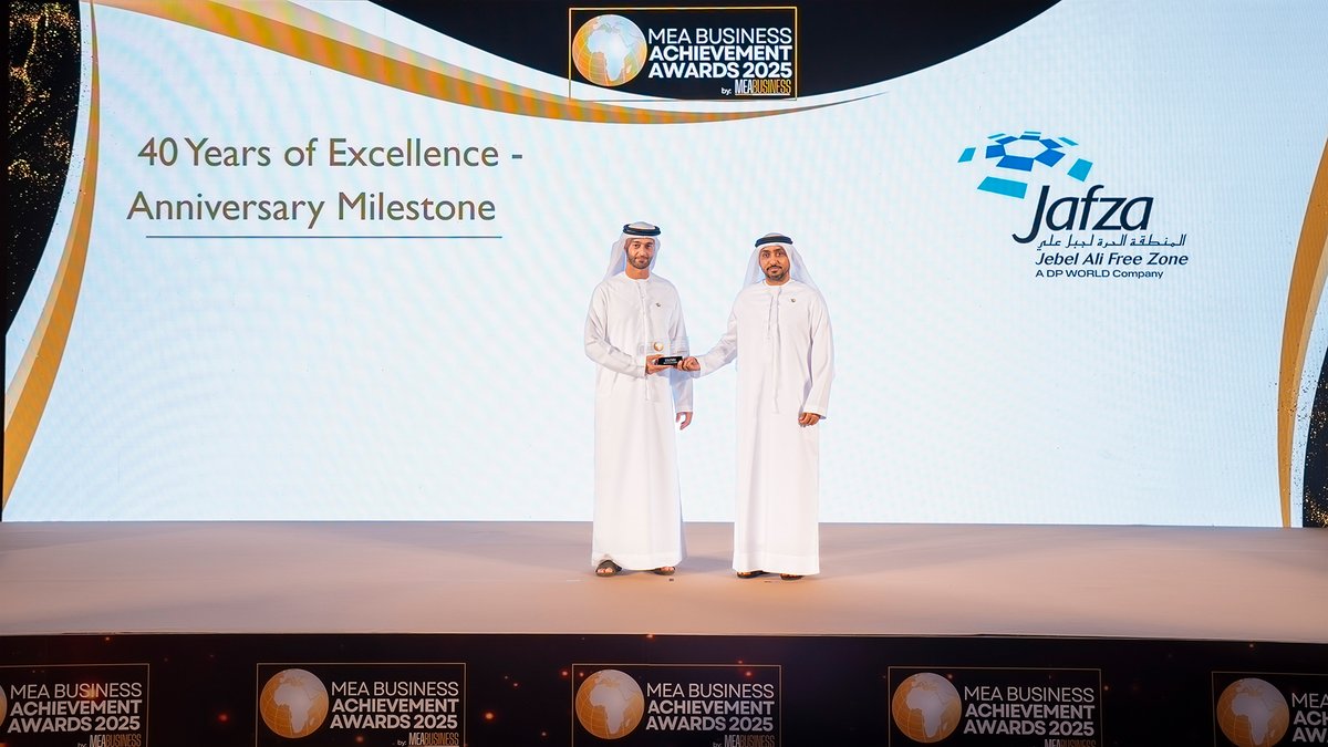 حصلنا على جائزة إنجاز الذكرى السنوية خلال حفل توزيع جوائز إنجازات الأعمال في الشرق الأوسط وإفريقيا 2025، وذلك احتفاءً بـ40 عامًا من التميّز، لنواصل إرساء معايير جديدة للريادة في التجارة العالمية والنمو الاقتصادي.