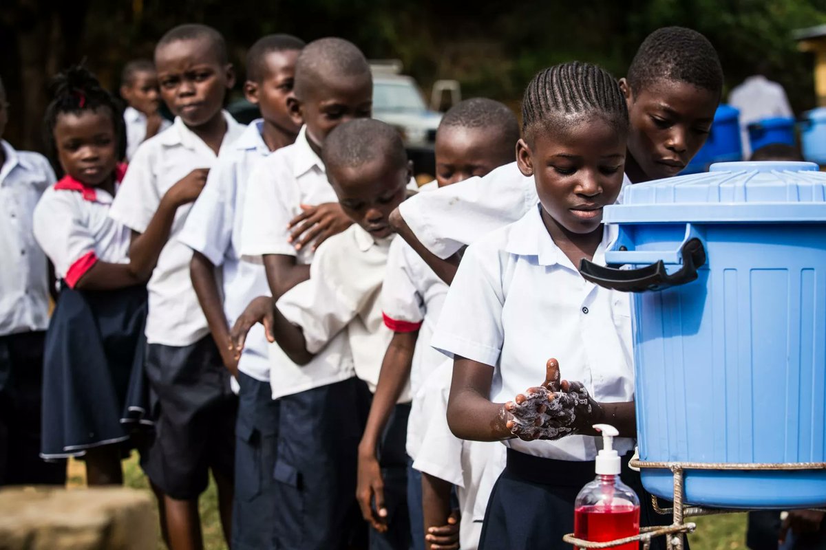 33  children die daily in Uganda from diarrhoea due to poor sanitation.  Handwashing with soap saves lives. lets  Promote hygiene in schools.  #WASHUganda #HealthyFuture
