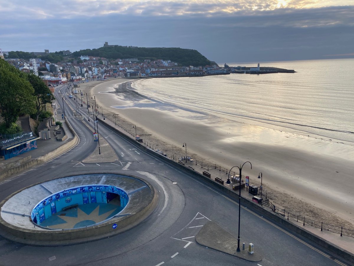 #MondayVibes #MondayMood #Monday #Scarborough  🌊 A morning run along the Spa Bridge and looking at the South Bay 🌊 Have a good day, everyone 🌊
