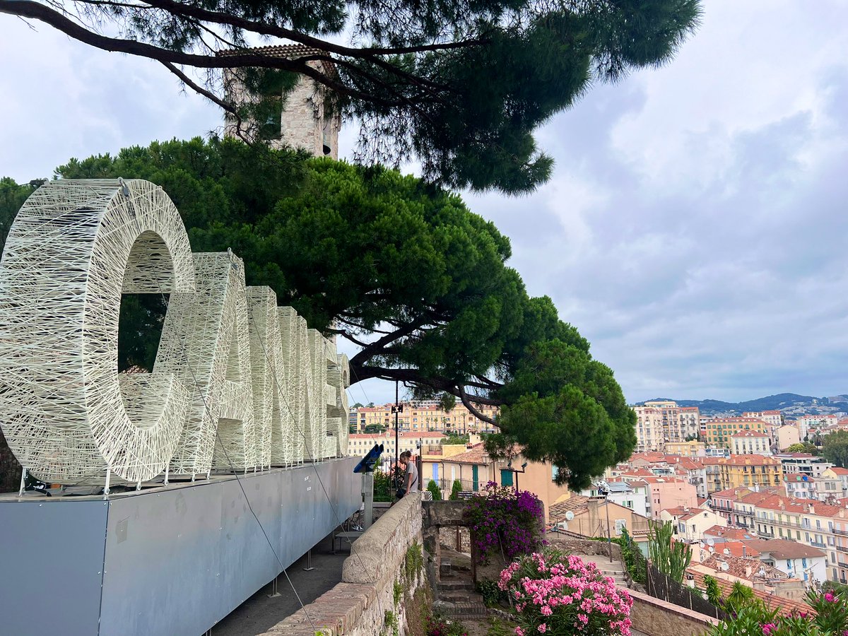 _annabellehuang's tweet image. Coucou Cannes☀️🏝️🌊 Jour 1 et déjà ouf! Thank you @SeliniCapital Summit for a great kickoff to the week, now onto #EthCC2025 🔥