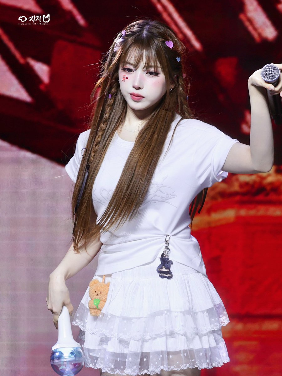 250629 🇲🇴

🩷🩵🤍

#NMIXX #엔믹스 
#지우 #JIWOO