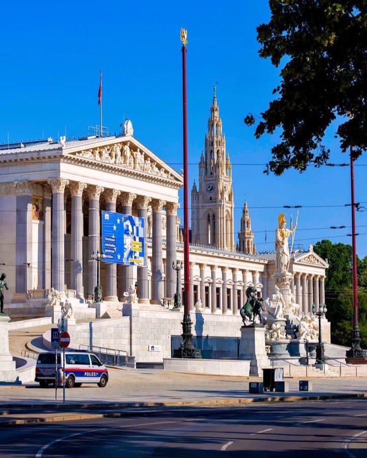 Vienna Austria  ⛴️🚥⚓️