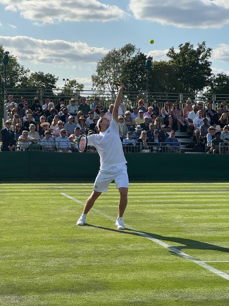 hellomavis_'s tweet image. 🎾 As Wimbledon kicks off, we're reminded: landing a great role takes grit, prep &amp;amp; mental strength—just like Centre Court.

At Mavis, we help you stay focused, ready &amp;amp; confident at every stage.

Let’s play to win.

#Wimbledon2025 #CreativeRecruitment #InterviewSuccess
