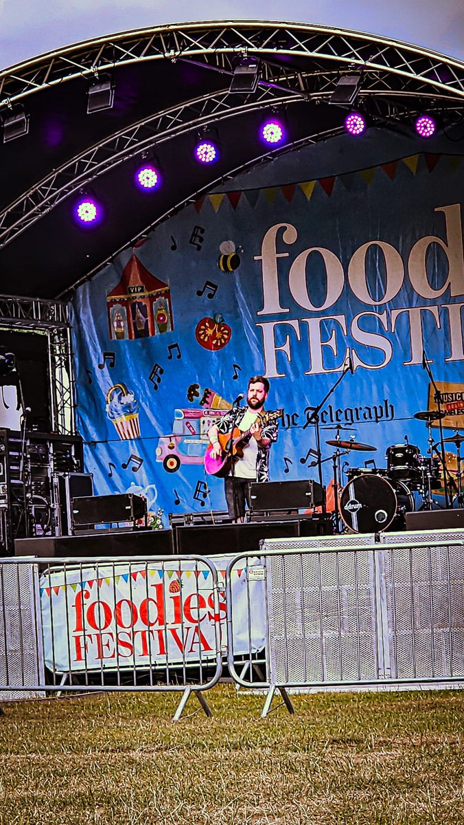 I didn't have "open up the main stage for Blue" in my 2025 checklist ... but it happened

Thank you to Foodies Festival for having me part of this weekend and to all that checked out my set

Some fantastic food, cocktails, and music were enjoyed