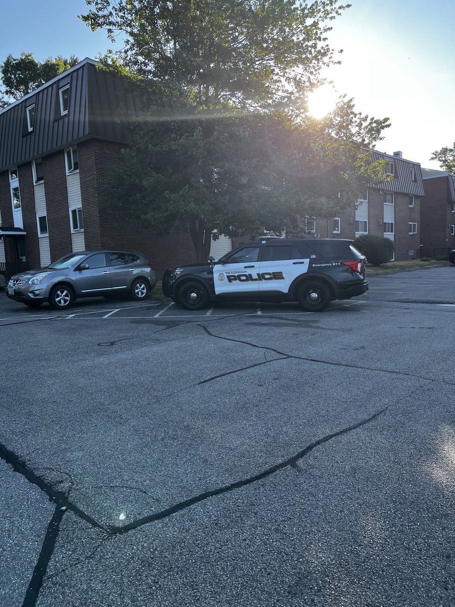 alannafloodnews's tweet image. 🚨 Right now in Seabrook.. the attorney general’s office is investigating a suspicious death at the Rockingham Village Apartments.