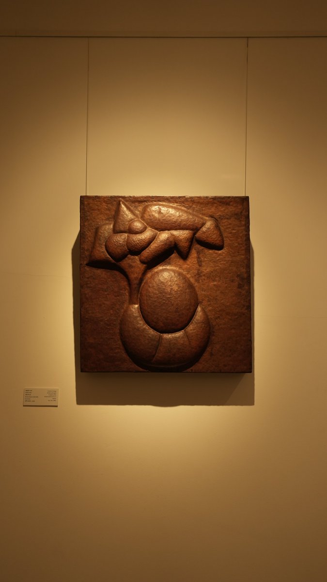 ngma_delhi's tweet photo. Inner Realms invites you to pause and look within.

Curated by Dr. Jyoti Tokas, the exhibition brings together artworks that speak through stillness and introspection—where silence becomes the language of the soul.

#InnerRealms #NGMA #NgmaDelhi #SpiritualArt #ArtForTheSoul https://t.co/FS2FmsEYmg