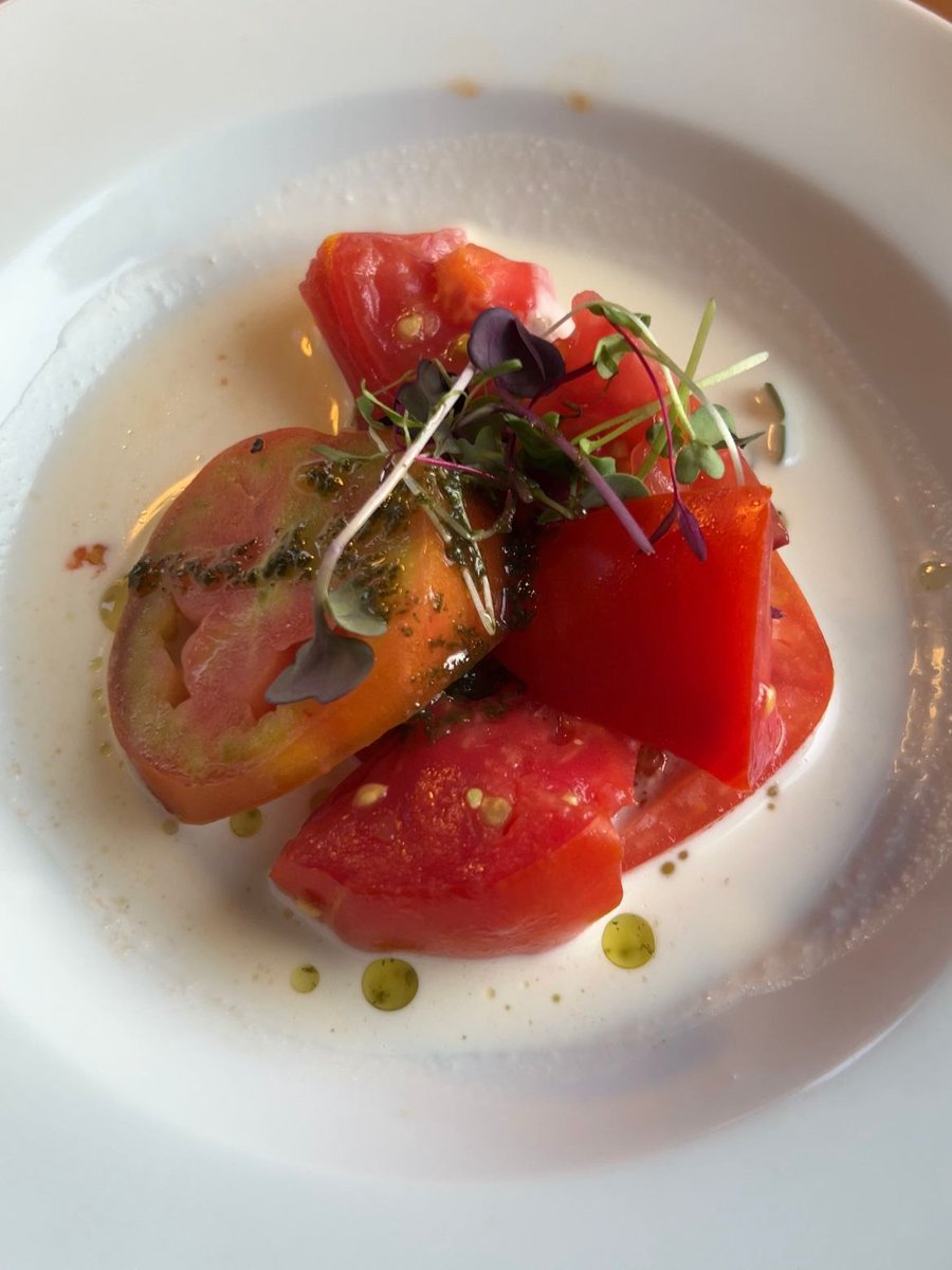 Un restaurant caníbal a Berlín (@canibalberlin) on Twitter photo Durant el Grec (<a href="/grecfestivalbcn/">Grec Festival Bcn</a>), als jardins del Teatre: Farm to Table, la proposta gastro del festival🔪 El seu plat estrella: l’amanida de cinc tomàquets amb ajoblanco!
▶ catradio.cat/canibal Durant el Grec (<a href="/grecfestivalbcn/">Grec Festival Bcn</a>), als jardins del Teatre: Farm to Table, la proposta gastro del festival🔪 El seu plat estrella: l’amanida de cinc tomàquets amb ajoblanco!
▶ catradio.cat/canibal