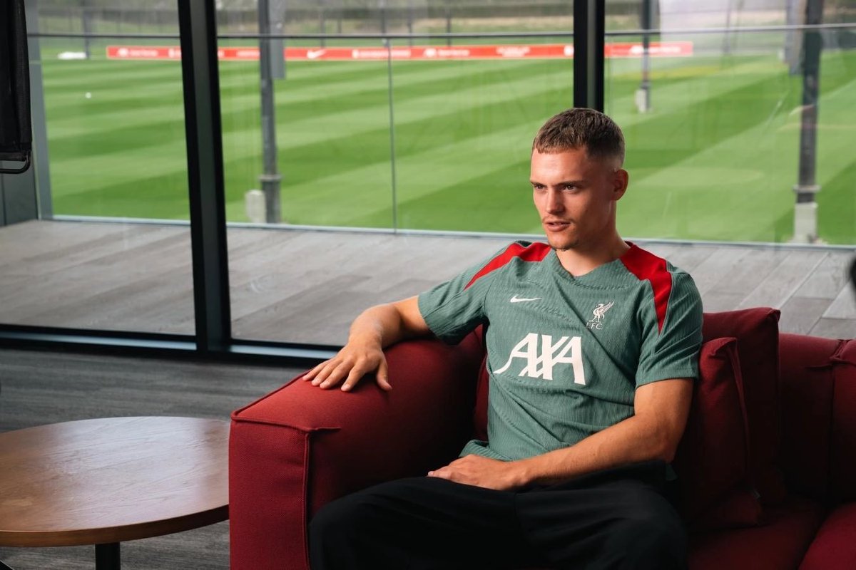 Isak having second thoughts about leaving Newcastle? Hardly a surprise when the destination is the Premier League champions.

Liverpool’s No.9 spot is the most attractive role in world football right now. Wirtz and Salah behind you? That’s a striker’s dream.