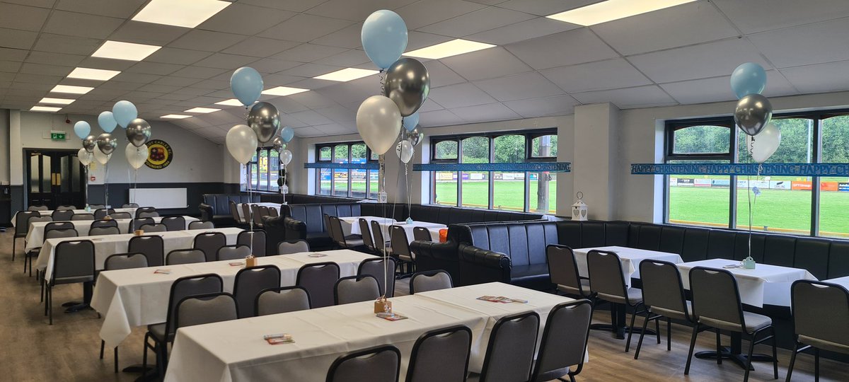 Function1884's tweet image. Sunday celebrations for the 2nd Christening of the weekend. Guests kept themselves hydrated with prosecco and guinness 🥂🍻