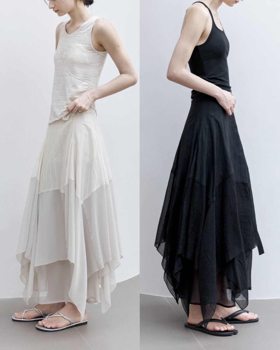 TAGEECHITAJAPAN's tweet photo. 『Black or White…？』
　
Which color would you choose, black or white?
あなたは黒と白どちらを選びますか？
　
▼ご購入は当店オンラインストアにて▼
https://t.co/hcMuYI3R7J
　
#透明感を着る
#ss
#tageechitajapan
#tageechita https://t.co/rn6o4CN3i7