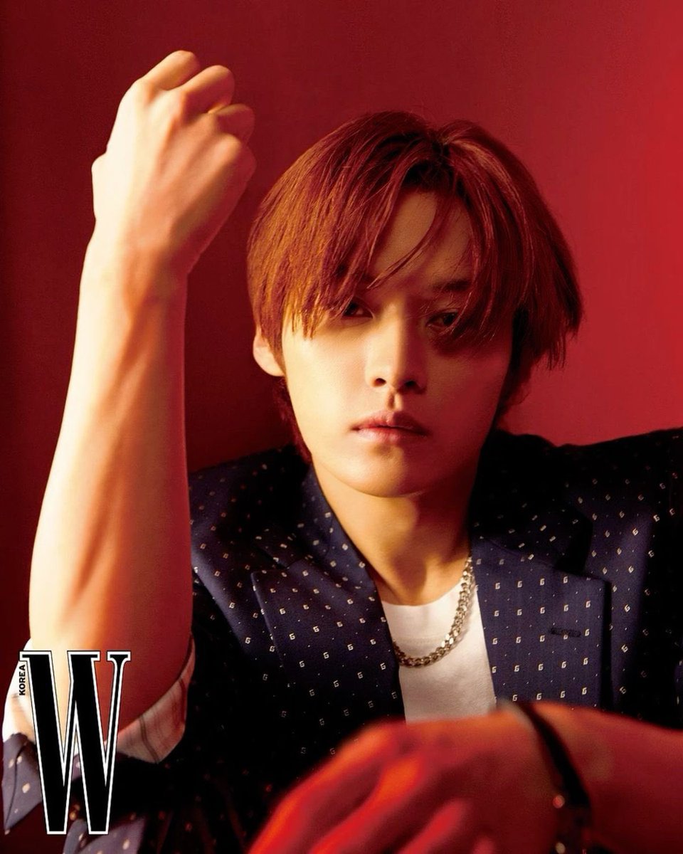 PopViral_'s tweet photo. Stray Kids' Lee know has became the newest global ambassador for Gucci. https://t.co/seDz3cyUDc