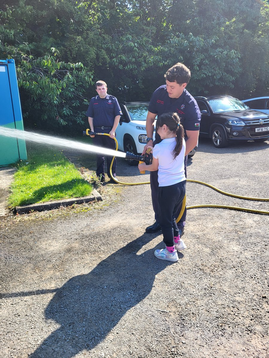 Diolch to Laura and the Firefighters who told Daffodils what they to to help keep us safe today.