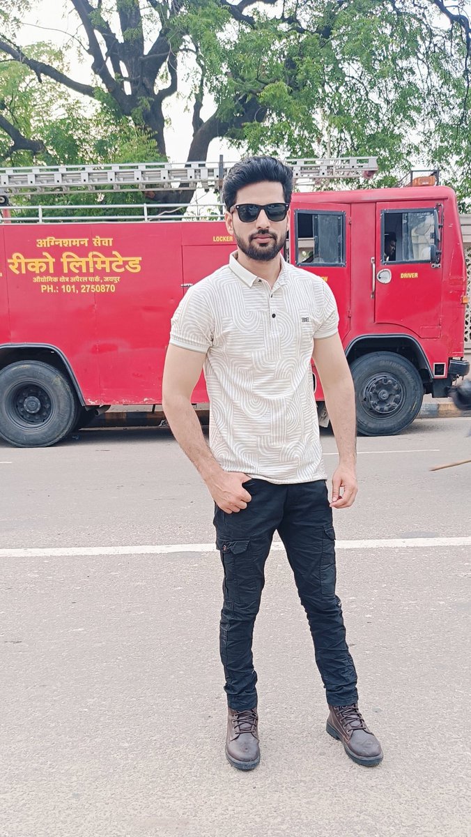 Hii...