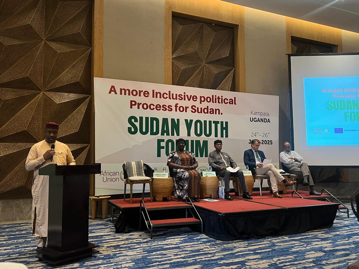 African Union Political Affairs Peace and Security (@auc_paps) on Twitter photo The AU HLP on #Sudan & IGAD, in collaboration with the EU & <a href="/hdcentre/">Centre for Humanitarian Dialogue</a>, convened a Sudan Youth Forum from 24-26 June, aiming to gauge Sudanese youth perspectives in resolving conflicts in Sudan. The Forum brought youth from different parts of Sudan, the region and the diaspora.1/3 The AU HLP on #Sudan & IGAD, in collaboration with the EU & <a href="/hdcentre/">Centre for Humanitarian Dialogue</a>, convened a Sudan Youth Forum from 24-26 June, aiming to gauge Sudanese youth perspectives in resolving conflicts in Sudan. The Forum brought youth from different parts of Sudan, the region and the diaspora.1/3