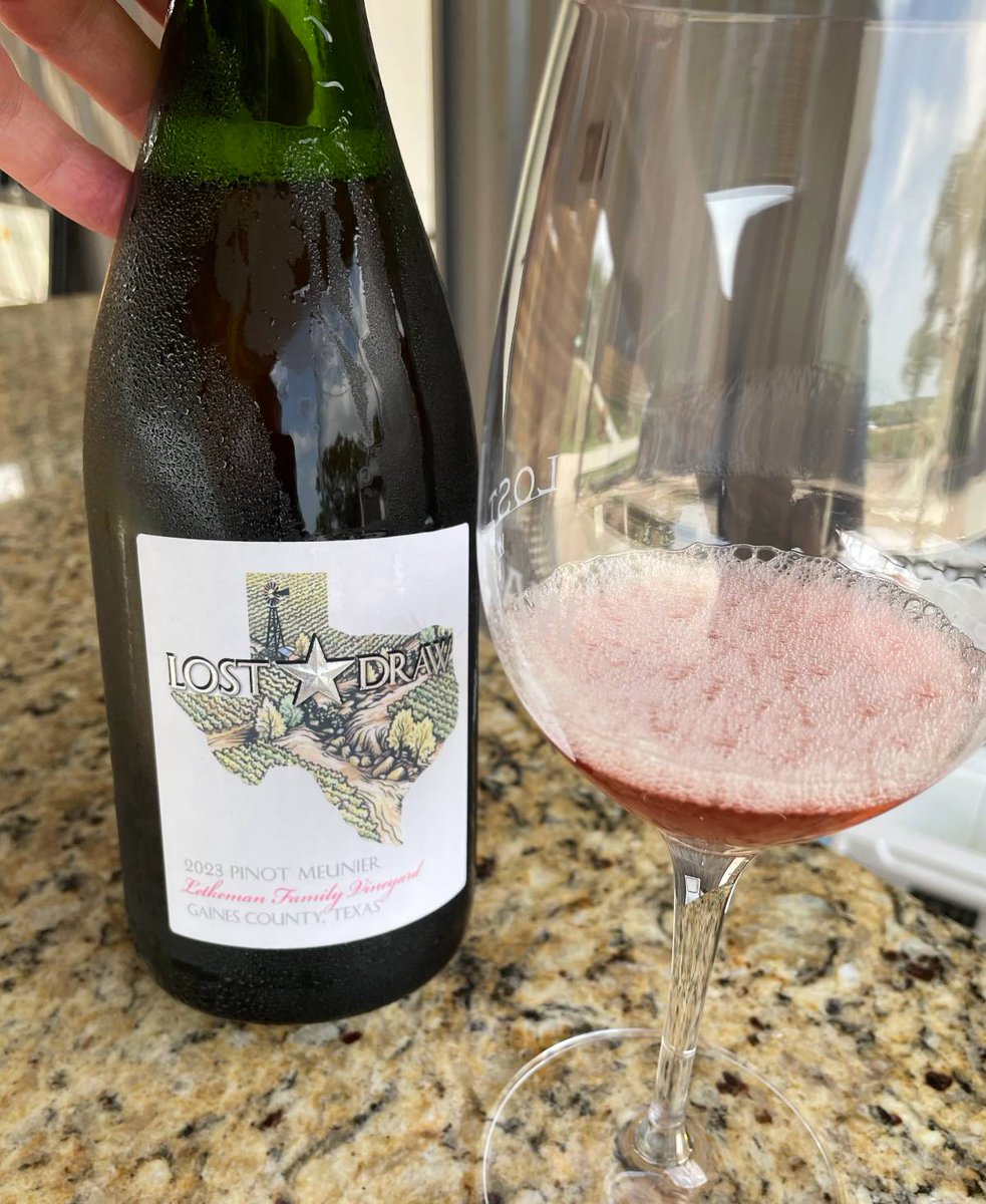 I enjoyed my visit to Texas wine country earlier this spring!

Published an overview of the trip with tips for you to plan your visit. #winetravel #texaswine

cookingchatfood.com/texas-wine-cou…