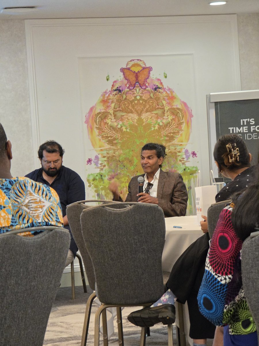 Raja Adnan Ahmed (@drraja_) on Twitter photo Professor <a href="/subodhdave1/">Subodh Dave ☘️🌻🌞 Humanising Medicine</a> talking about burnout & it's impact on the mental health of doctors. Professor <a href="/subodhdave1/">Subodh Dave ☘️🌻🌞 Humanising Medicine</a> talking about burnout & it's impact on the mental health of doctors.