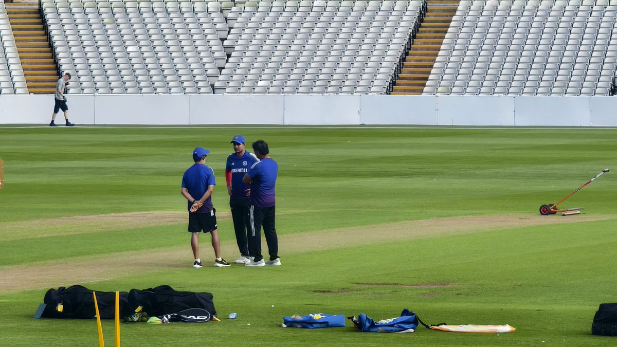 VenkyK_Offic's tweet image. Teamindia might be include Akashdeep and Nitish Kumar Reddy for the 2nd test against England.

#INDvsENG2025 #indvseng2ndtest #indvsenglive #NitishKumar #akashdeep